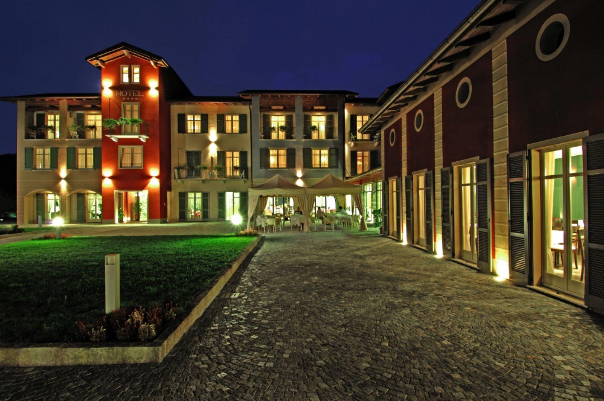 Hotel Cortese Armeno Kültér fotó