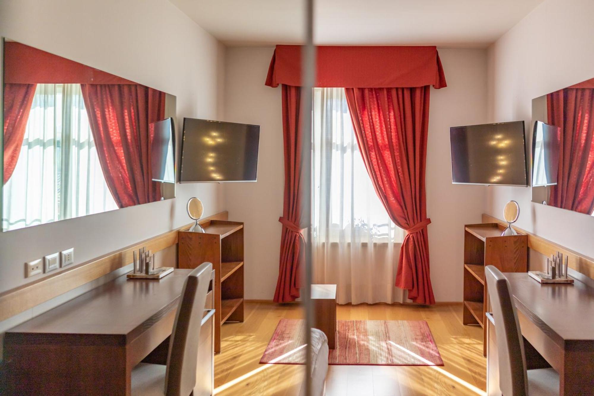 Hotel Cortese Armeno Kültér fotó