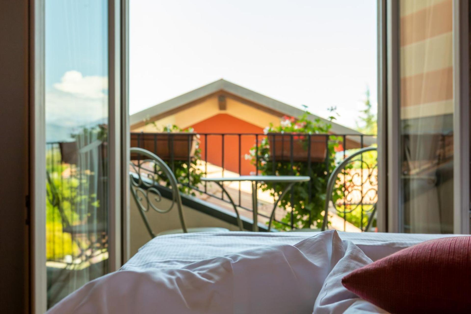 Hotel Cortese Armeno Kültér fotó