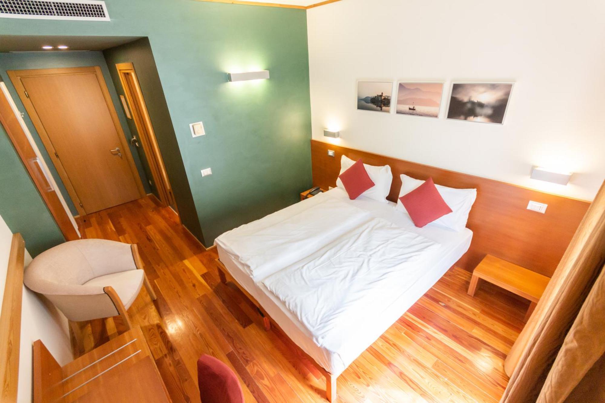 Hotel Cortese Armeno Kültér fotó