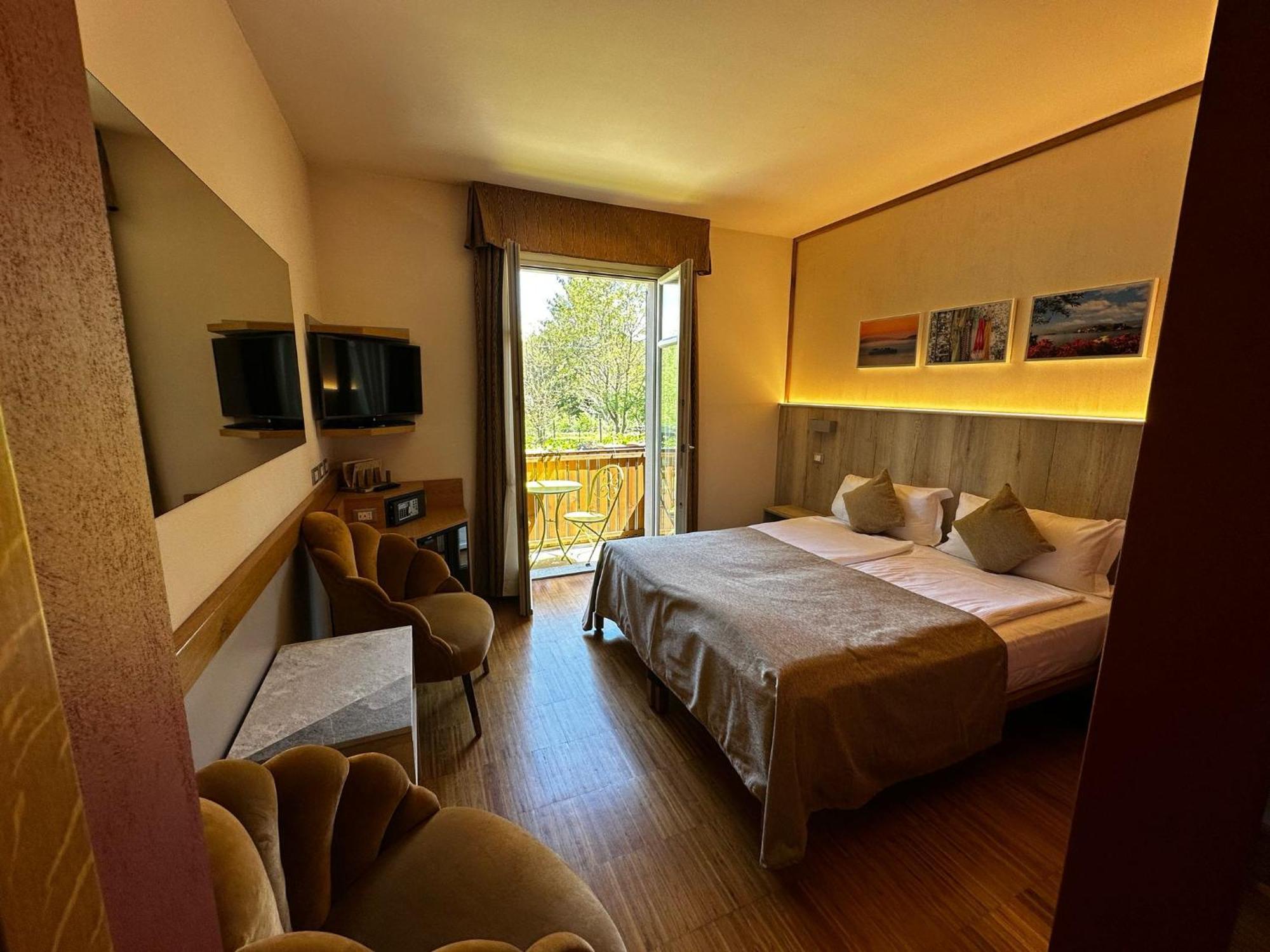 Hotel Cortese Armeno Kültér fotó
